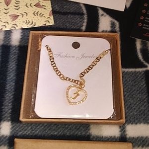 BNWT Women's Gold Color Letter J Heart Necklace Chain Pendant Encrusted Gems